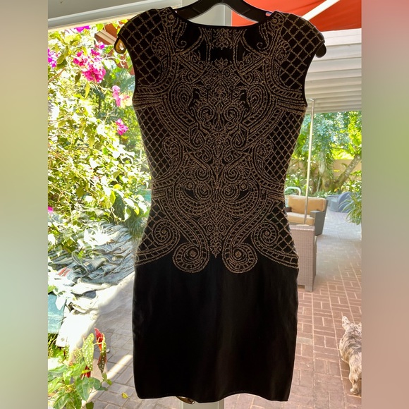 RVN Abstract Jacquard Mini Dress - Picture 8 of 9